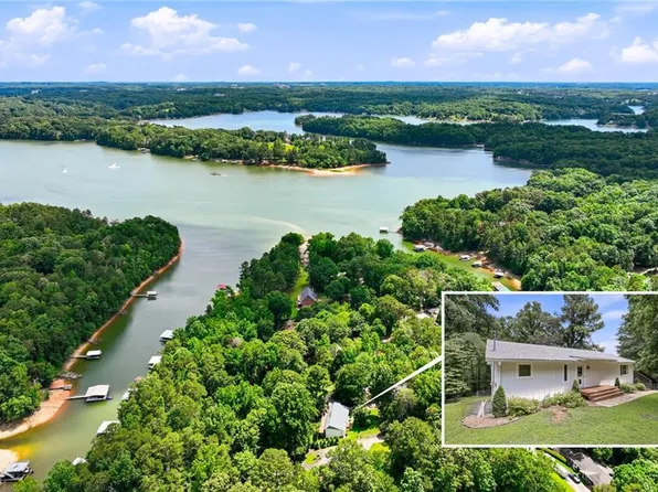 3721 Griffin Dr, Gainesville, GA 30506
