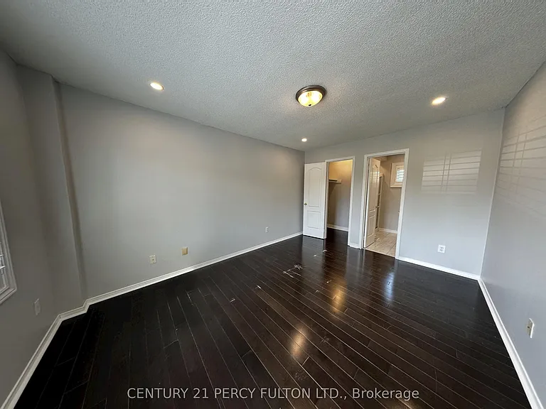 54 Rolling Acres Dr — Photo 8