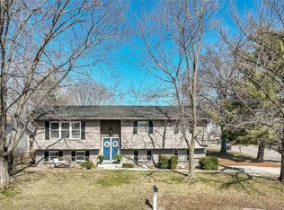 404 Sutters Mill Rd, Saint Peters, MO 63376