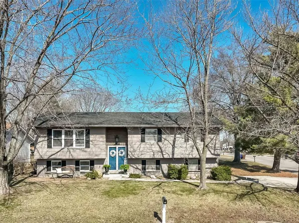 404 Sutters Mill Rd, Saint Peters, MO 63376