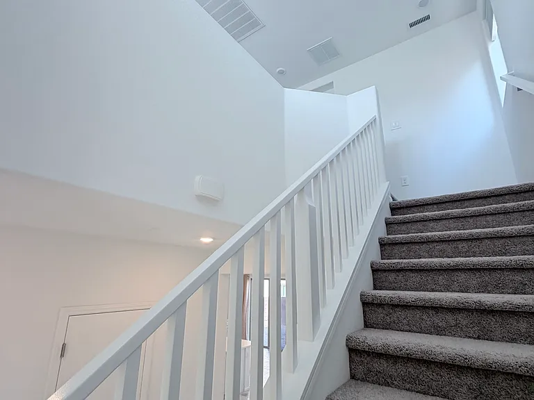 5920 Miller Ln — Photo 6