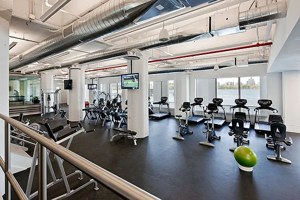 Rented by Camhi NYC Realty Inc | media 30