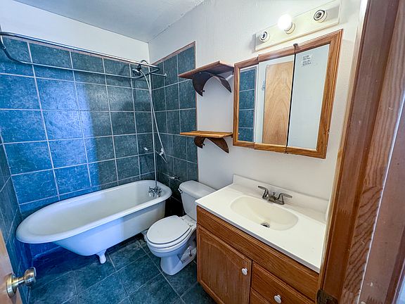 4th image of 329 La Luz Dr