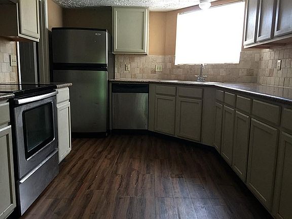 5th image of 7006 Villa Del Sol Dr