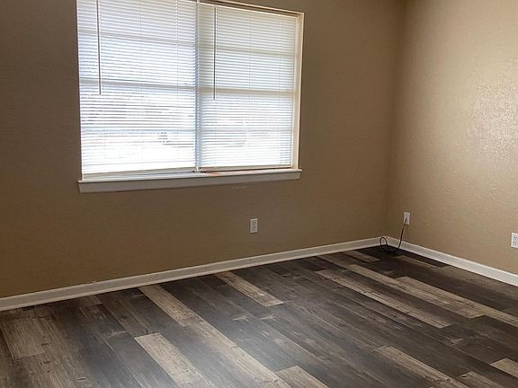 4th image of 1406 Becky Ct #1406