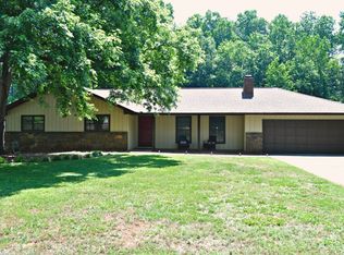 125 Sunset Ct, Roswell, GA 30075