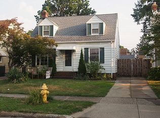 5707 Morningside Dr, Parma, OH 44129