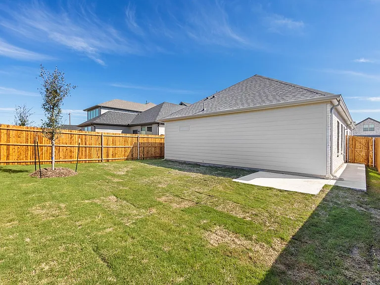 106 Travine Dr — Photo 18