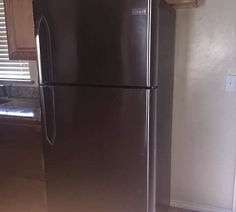 3rd image of 407 E Buchanan Ave