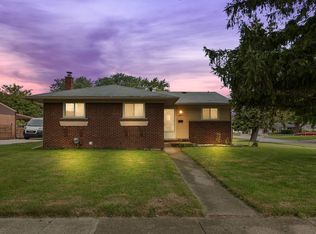 30651 Ann Ct, Roseville, MI