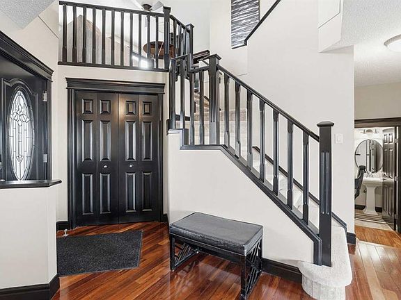 2nd image of 224 S Everbrook Way SW