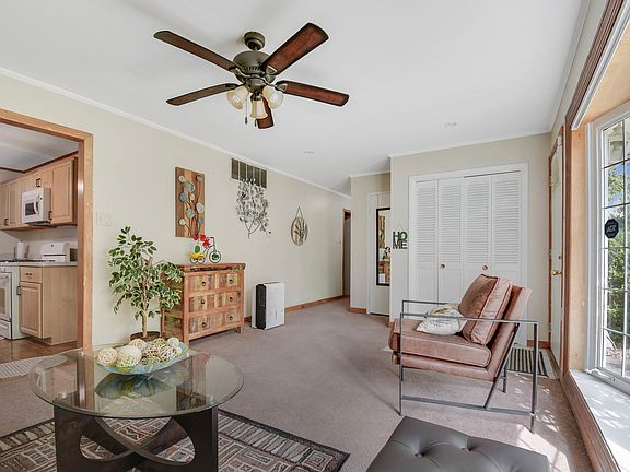 4th image of 428 Navajo St