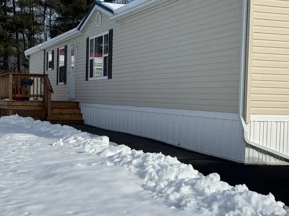 174 Sherbrooke Ave, Bridgewater, NS B4V 4G1