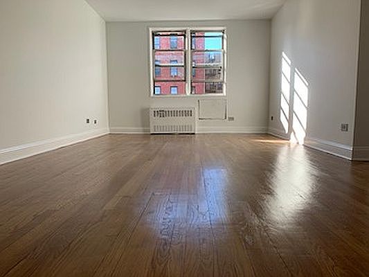 1st image of 100 Overlook Ter APT 822
