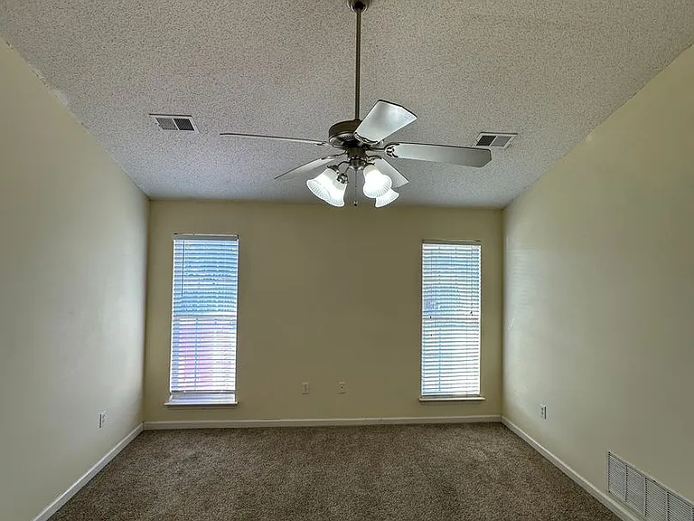 2525 Baird Dr — Photo 27