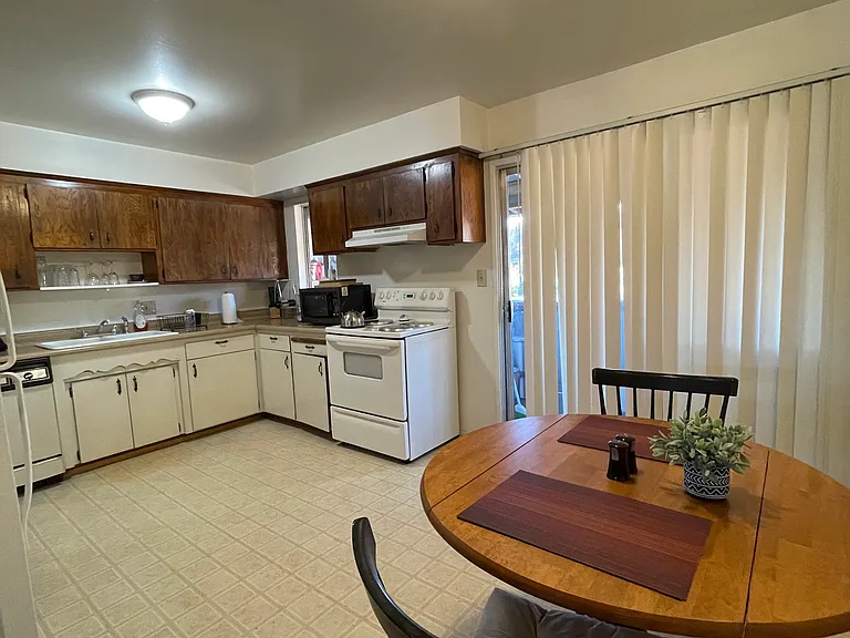 115 Catherine Ln #2 — Photo 3