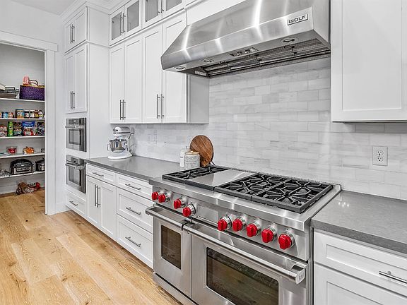 5th image of 564 Dali Ct