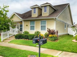 1317 Cherokee Rose Trl, Aubrey, TX 76227
