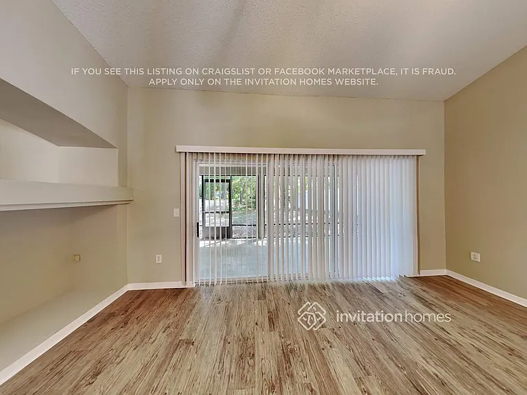 1402 Whispering Woods Way — Photo 6