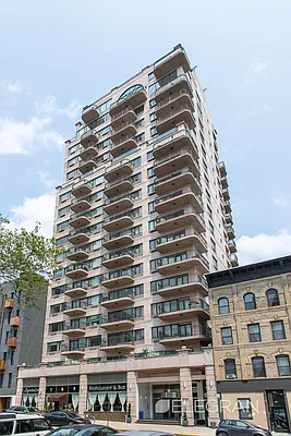 Rented by (Legacy) Elegran | media 20