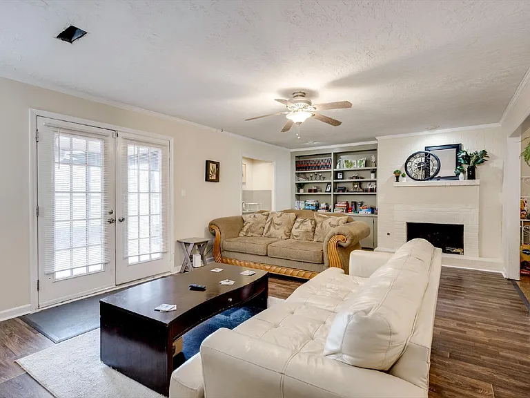 3003 Creek View Ct — Photo 9