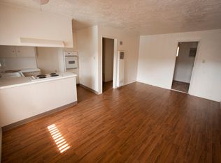 7490 Magnolia Ave APT C, Riverside, CA 92504