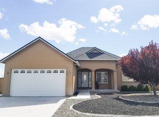 332 Bens Way, Fernley, NV 89408