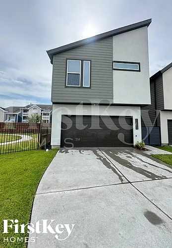 18342 W Centro Cir Photo 1