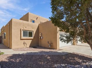 11235 Campo Del Oso Ave NE, Albuquerque, NM 87123