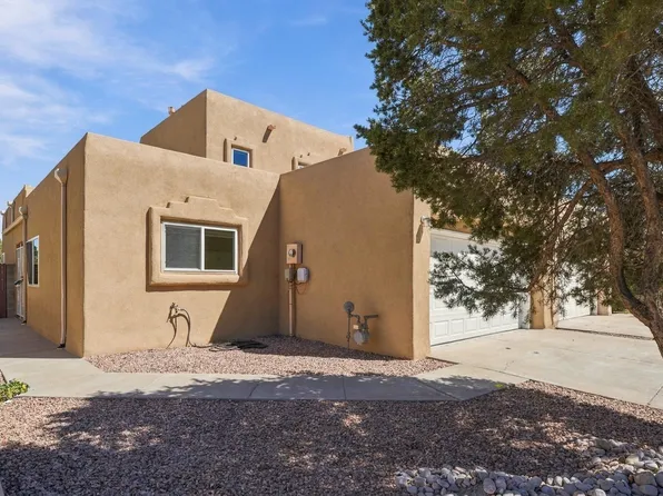 11235 Campo Del Oso Ave NE, Albuquerque, NM 87123