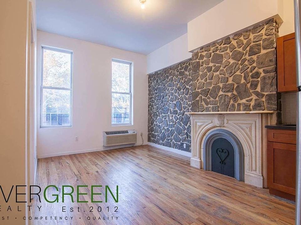 1st image of 444 Lafayette Ave #3B