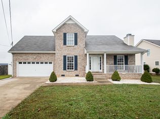 1033 Harding Dr, Clarksville, TN