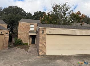 5503 Country Club Dr #A, Victoria, TX 77904