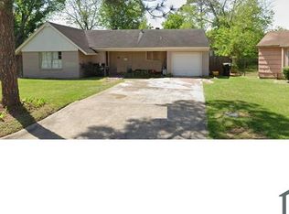 10906 Panay Dr, Houston, TX 77048