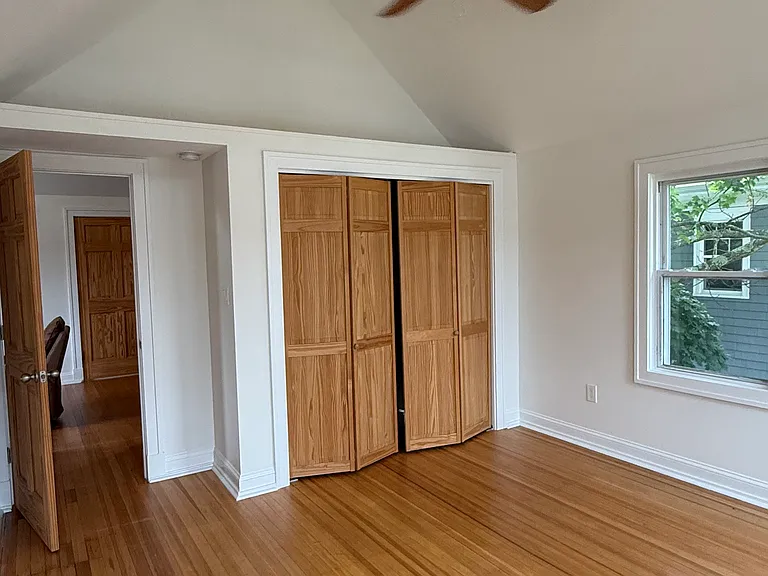 93 Cedar Ave #B — Photo 9
