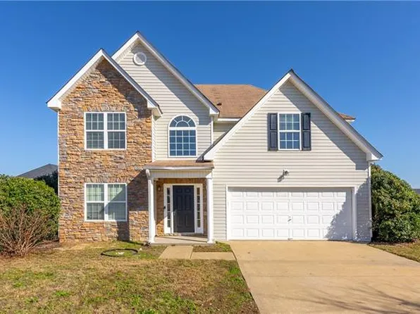 24 Navajo Trl, Fort Mitchell, AL 36856