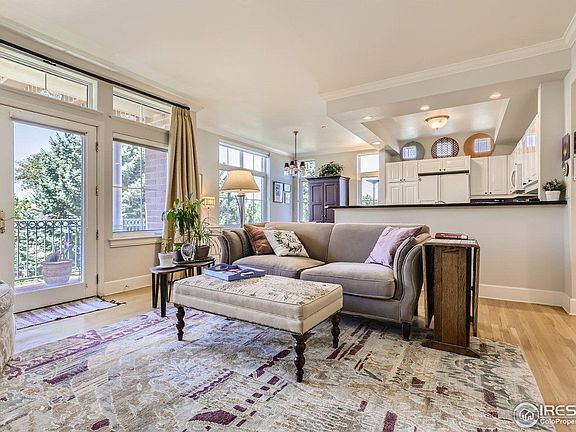 5th image of 300 N Hudson St #201