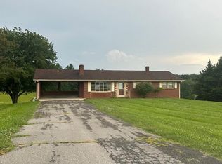 274 Kent Rd, Wirtz, VA 24184