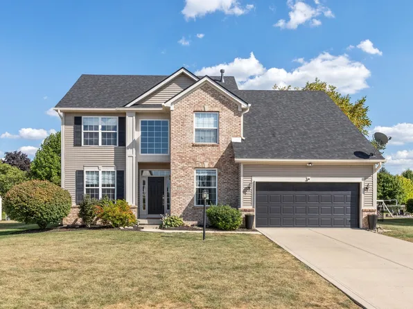 821 Harvest Lake Dr, Brownsburg, IN 46112