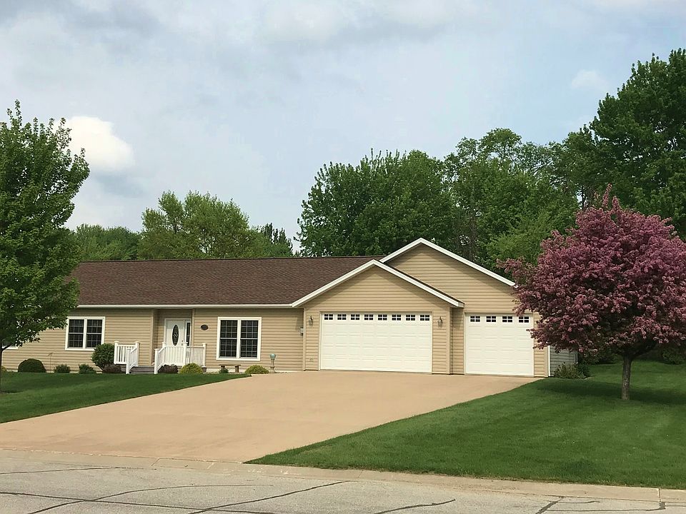 1st image of 110 N Park Ct