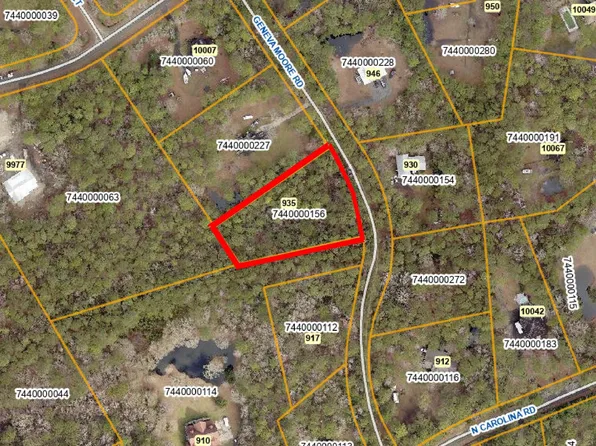 935 Geneva Moore Rd, Mc Clellanville, SC 29458