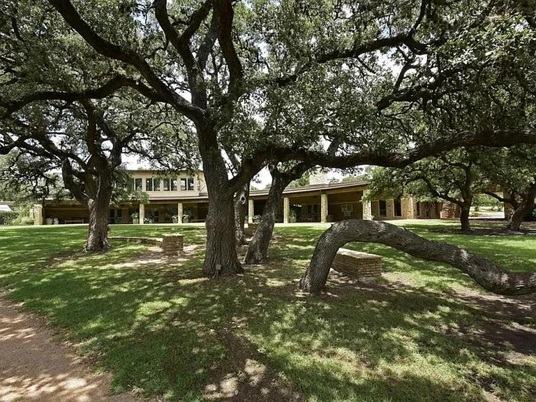 779 Wild Rose Dr — Photo 7