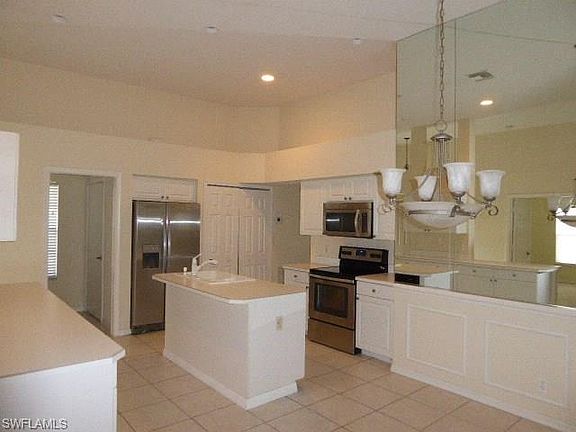 4th image of 22125 Seashore Cir