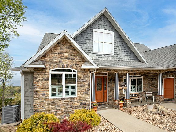 5th image of 462 Monticello Road