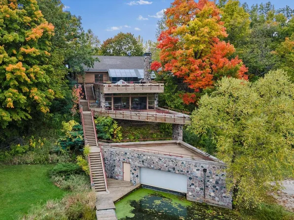5961 County HIghway M, West Bend, WI 53095
