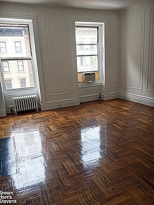 5th image of 855 Lexington Ave #400