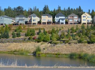 1595 14th Pl NE, Issaquah, WA 98029