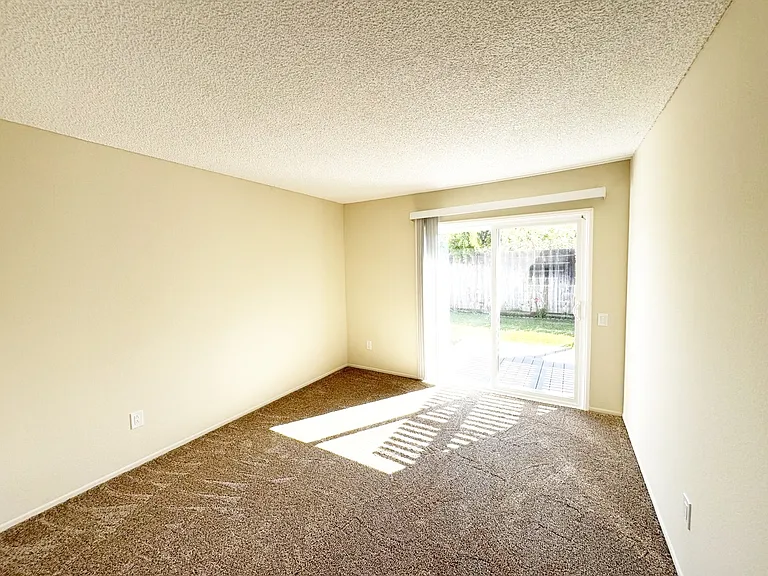 126 Jericho Circle Gln — Photo 18
