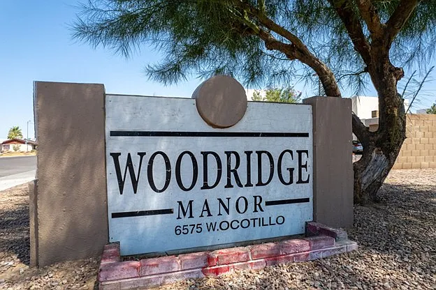 Woodridge Manor