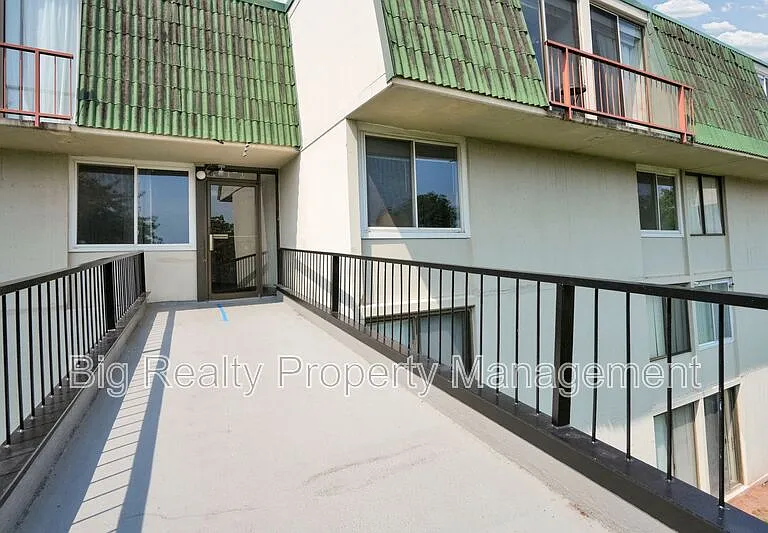 3323 Forest Ln #D-15 — Photo 14
